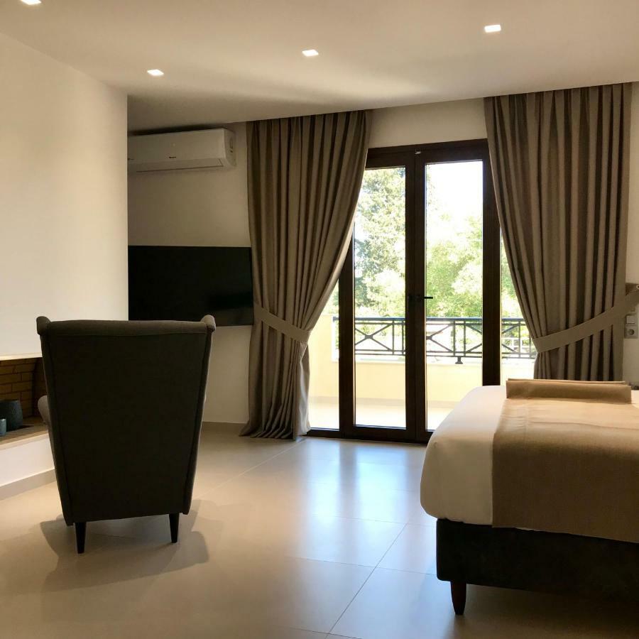 The Little Prince Luxury Suites إيبسوس المظهر الخارجي الصورة